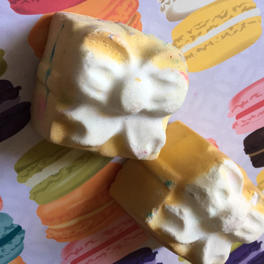 FREE w$25 purchase! Lush Golden Wonder Bomb new! - Picture 8 of 8